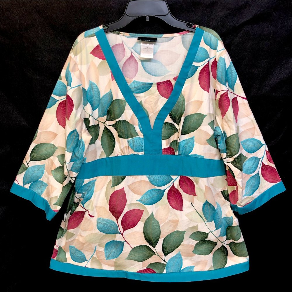Cherokee Scrub Shirt Sz Medium Floral Gold Accent